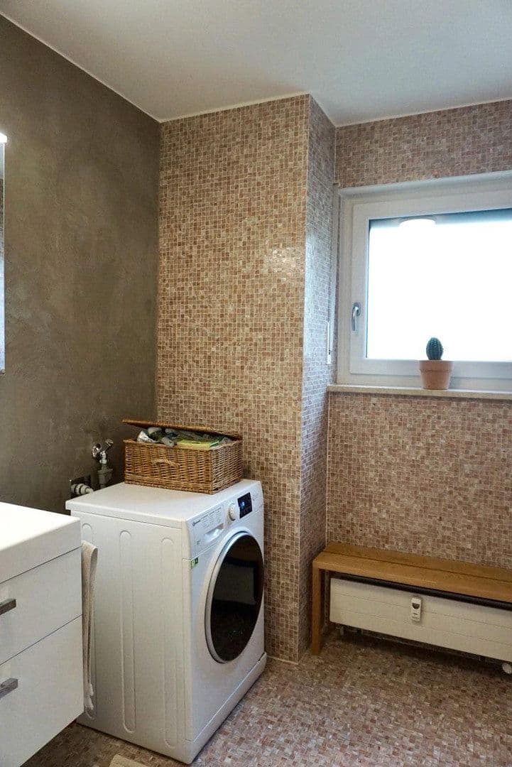 Pronájem bytu 3+kk 120 m², Gerasmühler Straße 31, Stein, Bavorsko Pronájem bytu 3+kk 120 m², Gerasmühler Straße 31, Stein, Bavorsko