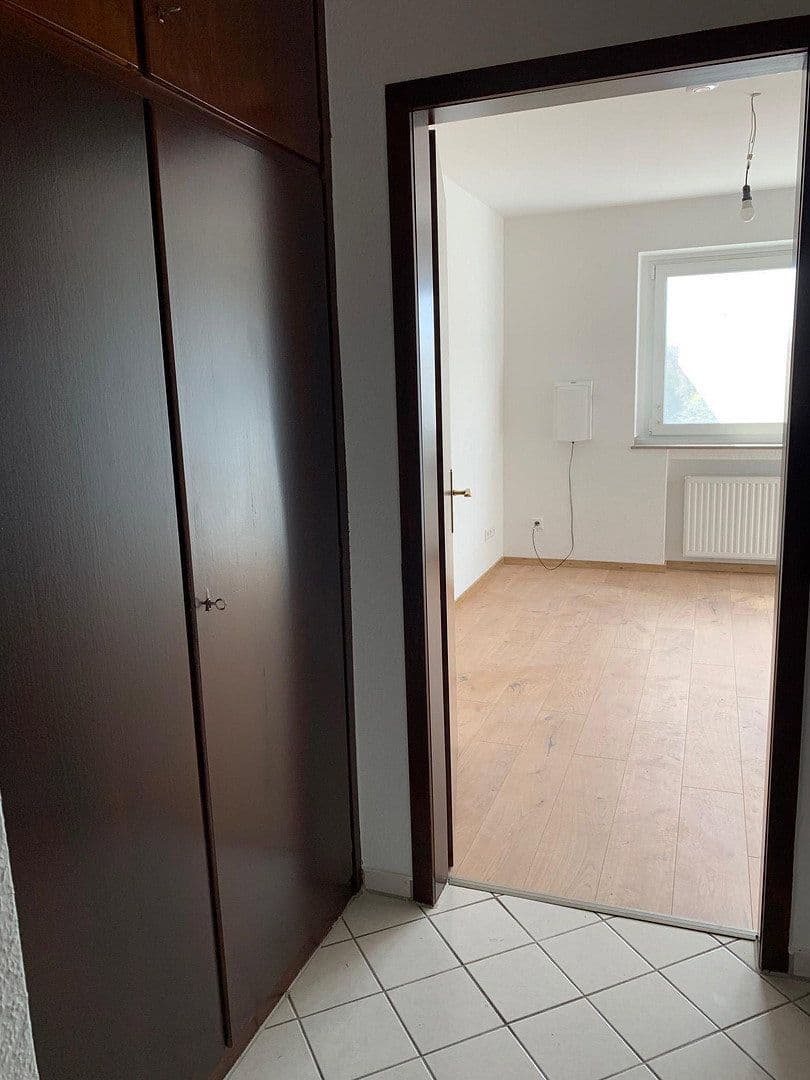 Pronájem bytu 3+1 77 m², Feldstr. 1 a, Meerbusch, Severní Porýní-Vestfálsko Pronájem bytu 3+1 77 m², Feldstr. 1 a, Meerbusch, Severní Porýní-Vestfálsko