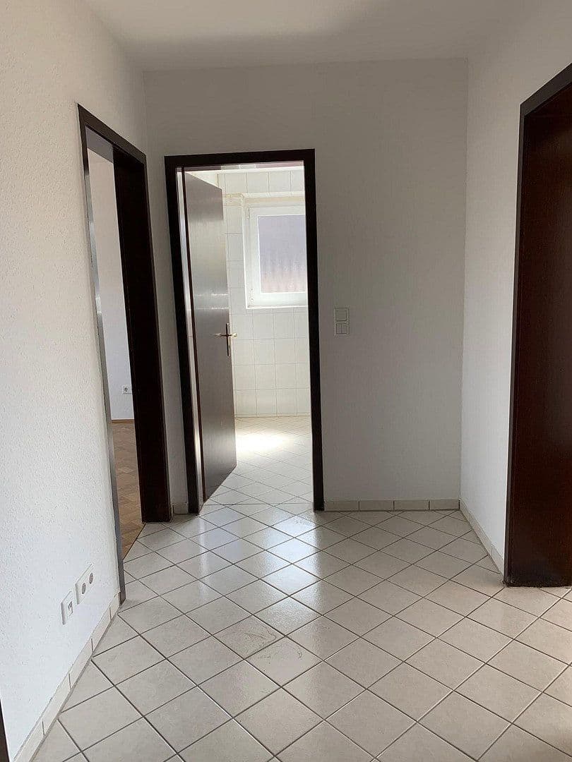 Pronájem bytu 3+1 77 m², Feldstr. 1 a, Meerbusch, Severní Porýní-Vestfálsko Pronájem bytu 3+1 77 m², Feldstr. 1 a, Meerbusch, Severní Porýní-Vestfálsko