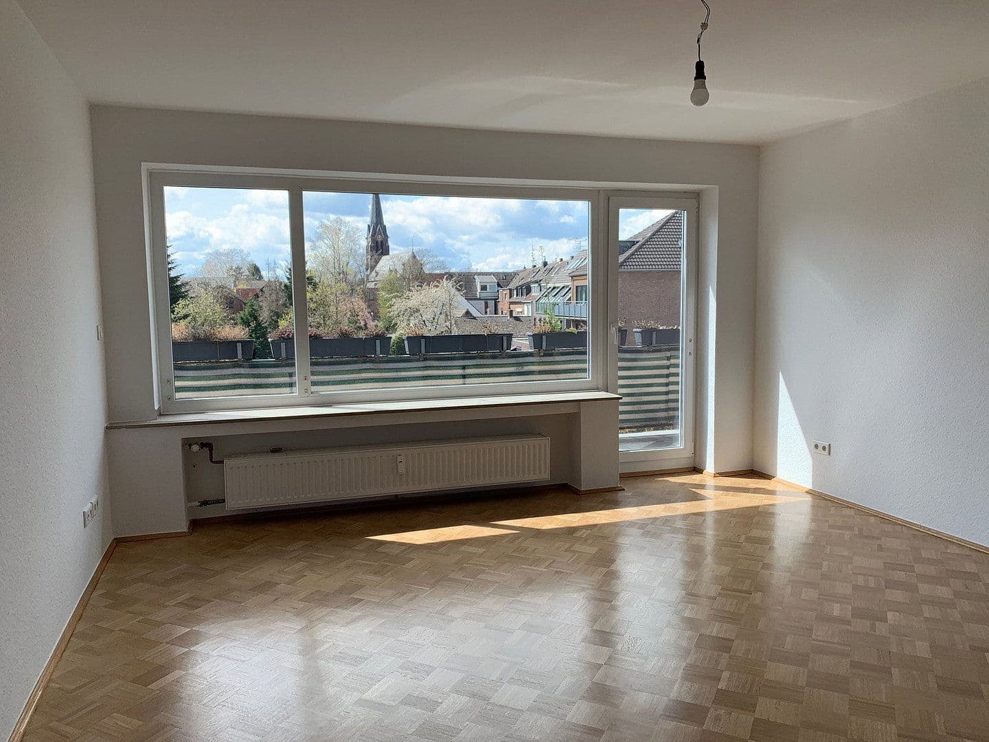 Pronájem bytu 3+1 77 m², Feldstr. 1 a, Meerbusch, Severní Porýní-Vestfálsko Pronájem bytu 3+1 77 m², Feldstr. 1 a, Meerbusch, Severní Porýní-Vestfálsko