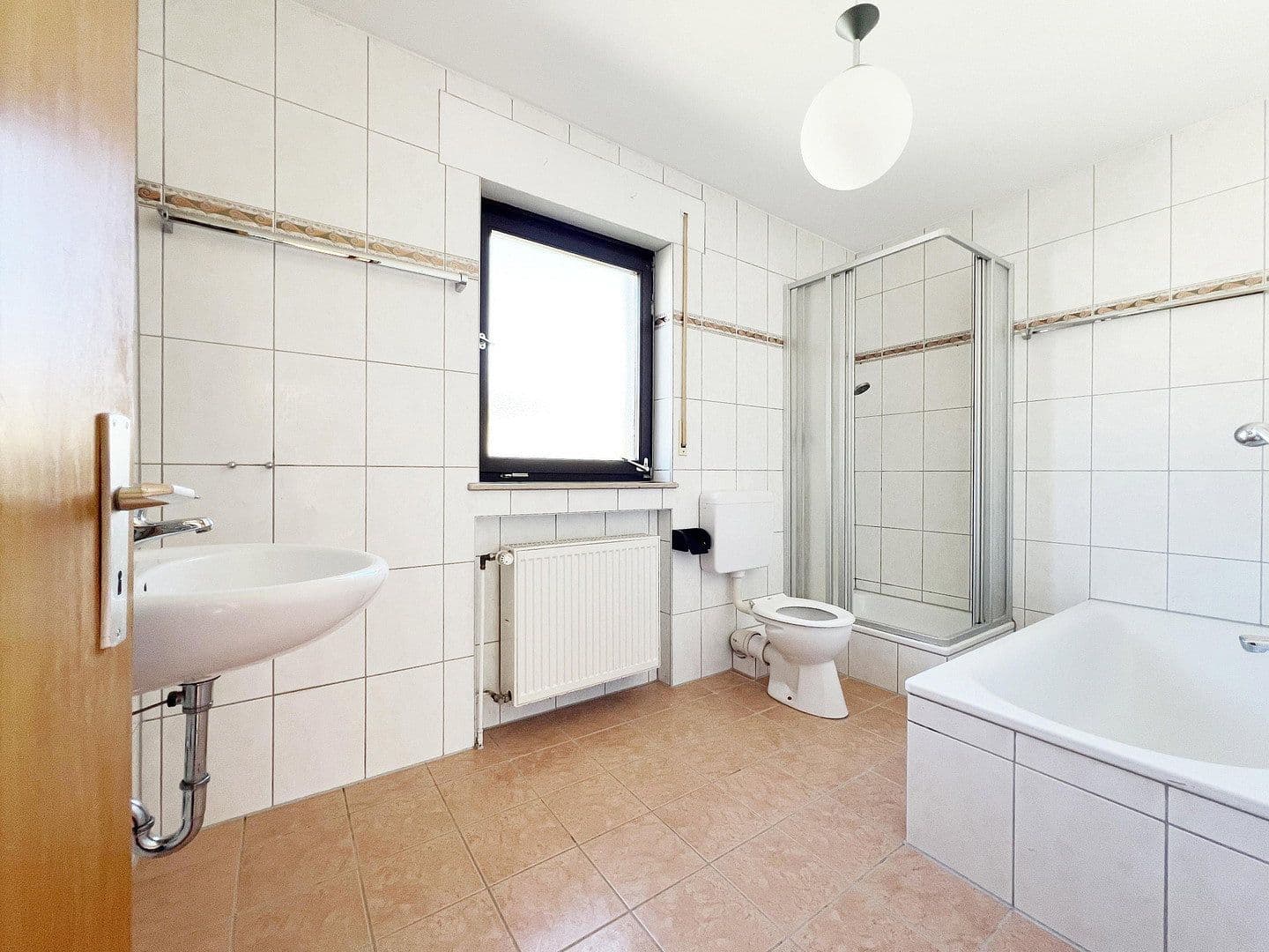 Prodej domu 210 m², pozemek 600 m², Babenhausen, Hessen Prodej domu 210 m², pozemek 600 m², Babenhausen, Hessen