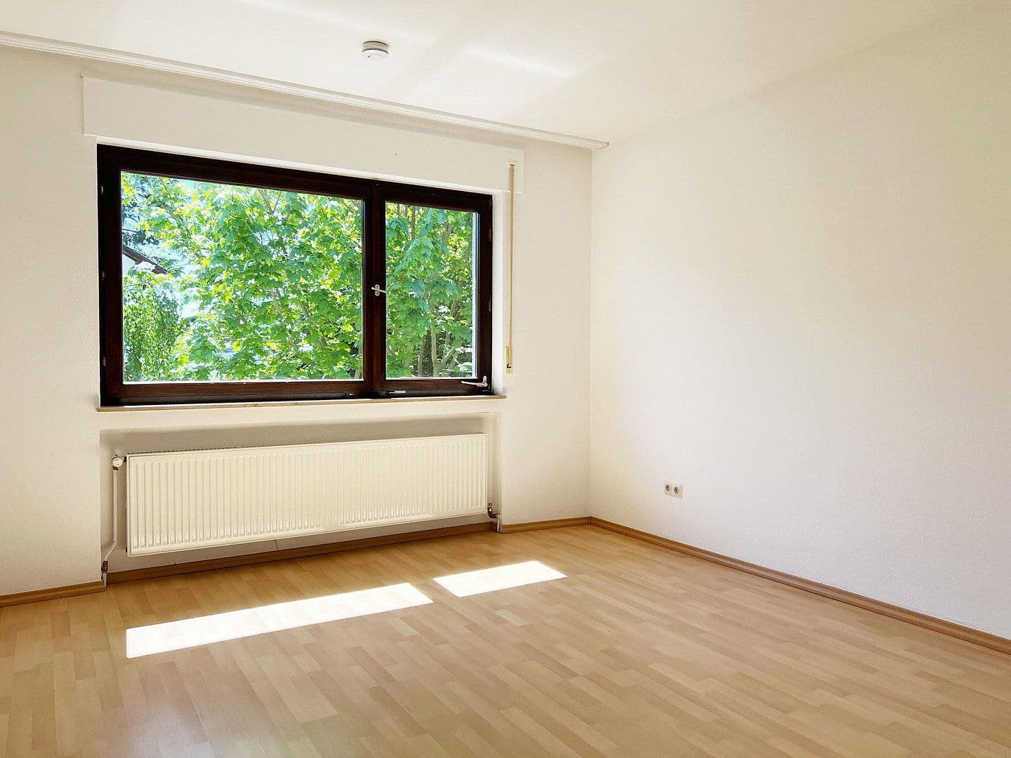 Prodej domu 210 m², pozemek 600 m², Babenhausen, Hessen Prodej domu 210 m², pozemek 600 m², Babenhausen, Hessen