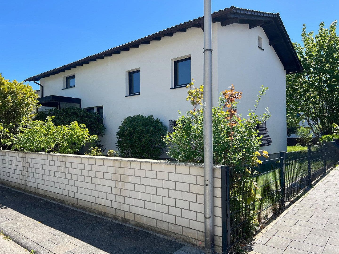 Prodej domu 210 m², pozemek 600 m², Babenhausen, Hessen Prodej domu 210 m², pozemek 600 m², Babenhausen, Hessen