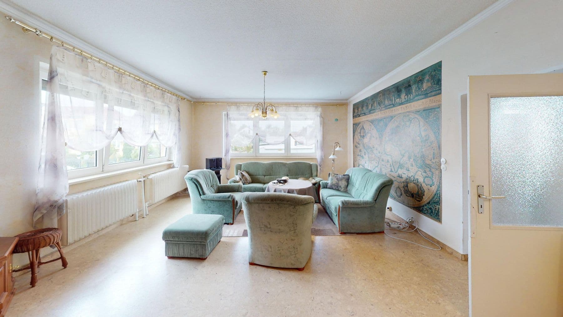 Prodej domu 145 m², pozemek 556 m², Ernst Thälmann-Strasse 13, Schönefeld, Braniborsko Prodej domu 145 m², pozemek 556 m², Ernst Thälmann-Strasse 13, Schönefeld, Braniborsko