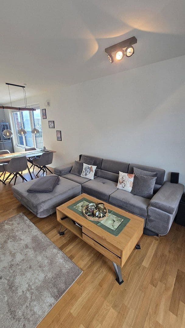 Pronájem bytu 3+1 116 m², Torfstecherweg 52, Hamburg, Hamburg Pronájem bytu 3+1 116 m², Torfstecherweg 52, Hamburg, Hamburg