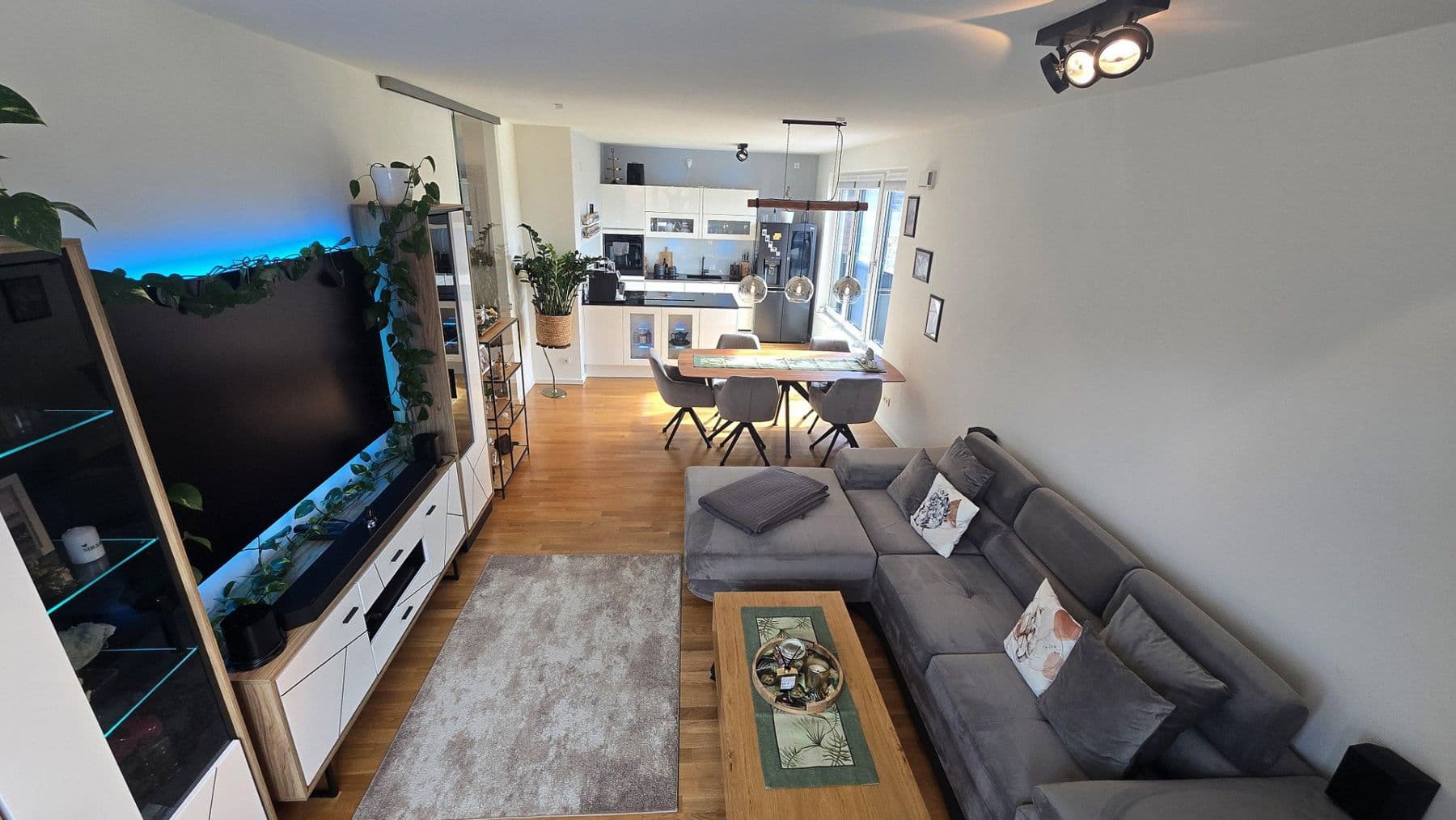Pronájem bytu 3+1 116 m², Torfstecherweg 52, Hamburg, Hamburg Pronájem bytu 3+1 116 m², Torfstecherweg 52, Hamburg, Hamburg