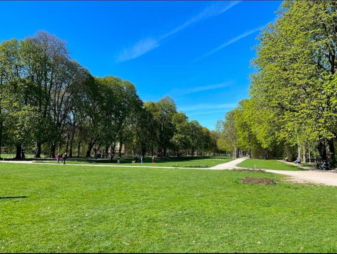 Pronájem bytu 1+1 80 m², Korbinianplatz, München, Bavorsko Pronájem bytu 1+1 80 m², Korbinianplatz, München, Bavorsko