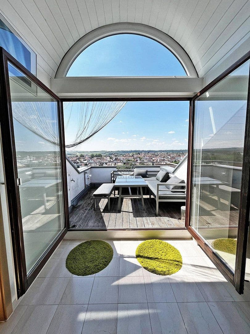 Pronájem bytu 3+kk 89 m², Lauffen am Neckar, Bádensko-Württembersko Pronájem bytu 3+kk 89 m², Lauffen am Neckar, Bádensko-Württembersko