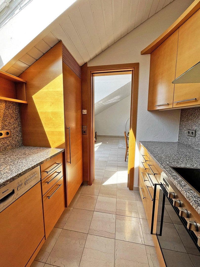 Pronájem bytu 3+kk 89 m², Lauffen am Neckar, Bádensko-Württembersko Pronájem bytu 3+kk 89 m², Lauffen am Neckar, Bádensko-Württembersko