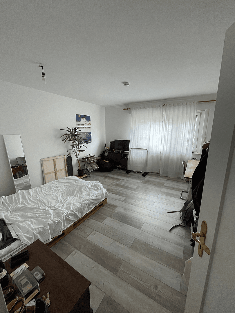 Pronájem bytu 3+1 84 m², Schillerstraße 12, Pforzheim, Bádensko-Württembersko Pronájem bytu 3+1 84 m², Schillerstraße 12, Pforzheim, Bádensko-Württembersko