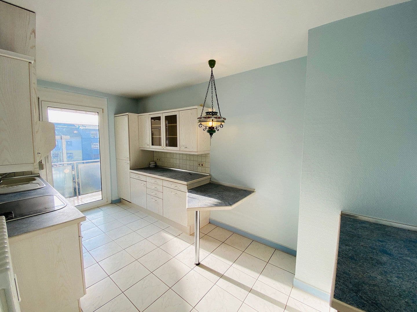 Pronájem bytu 3+1 84 m², Schillerstraße 12, Pforzheim, Bádensko-Württembersko Pronájem bytu 3+1 84 m², Schillerstraße 12, Pforzheim, Bádensko-Württembersko