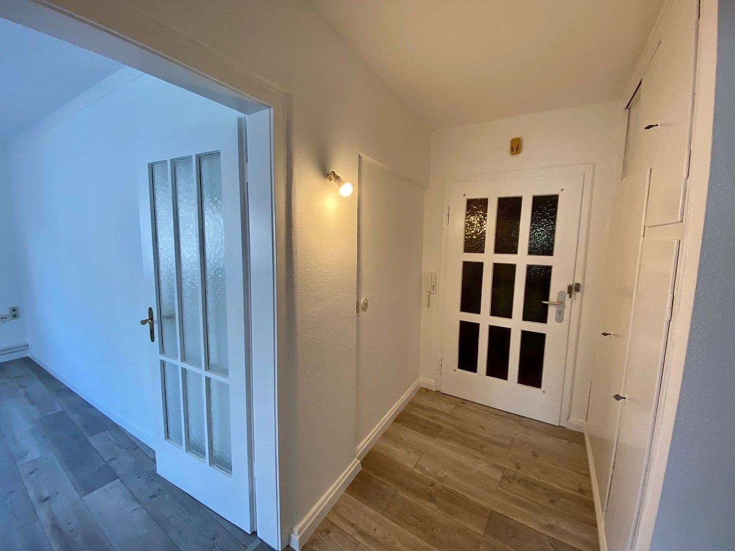 Pronájem bytu 3+1 84 m², Schillerstraße 12, Pforzheim, Bádensko-Württembersko Pronájem bytu 3+1 84 m², Schillerstraße 12, Pforzheim, Bádensko-Württembersko