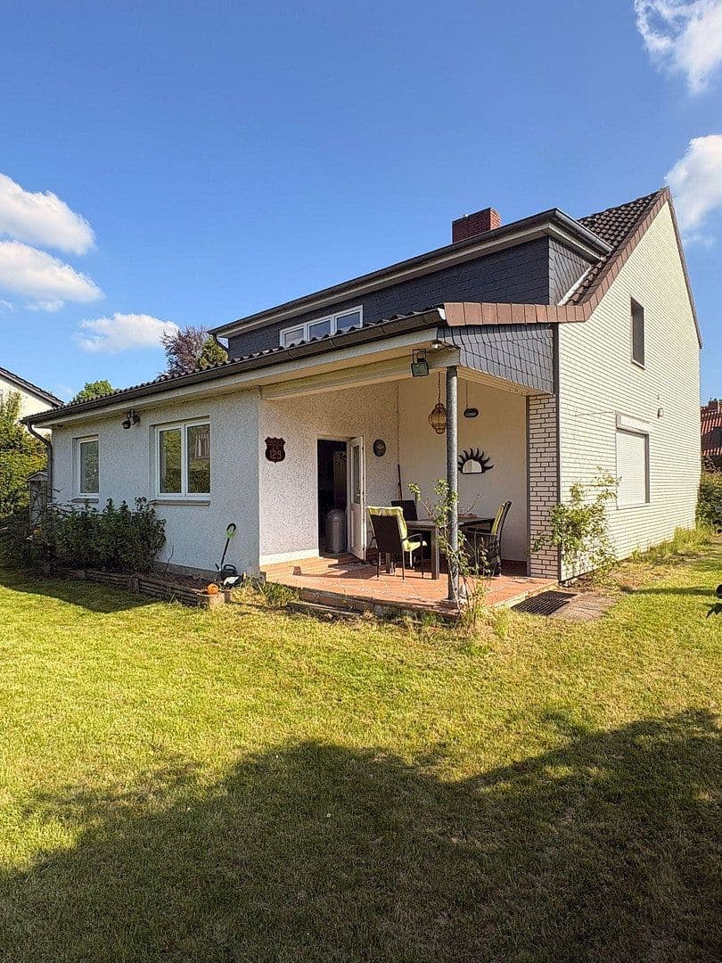 Prodej domu 230 m², pozemek 1.600 m², Hannover, Dolní Sasko Prodej domu 230 m², pozemek 1.600 m², Hannover, Dolní Sasko