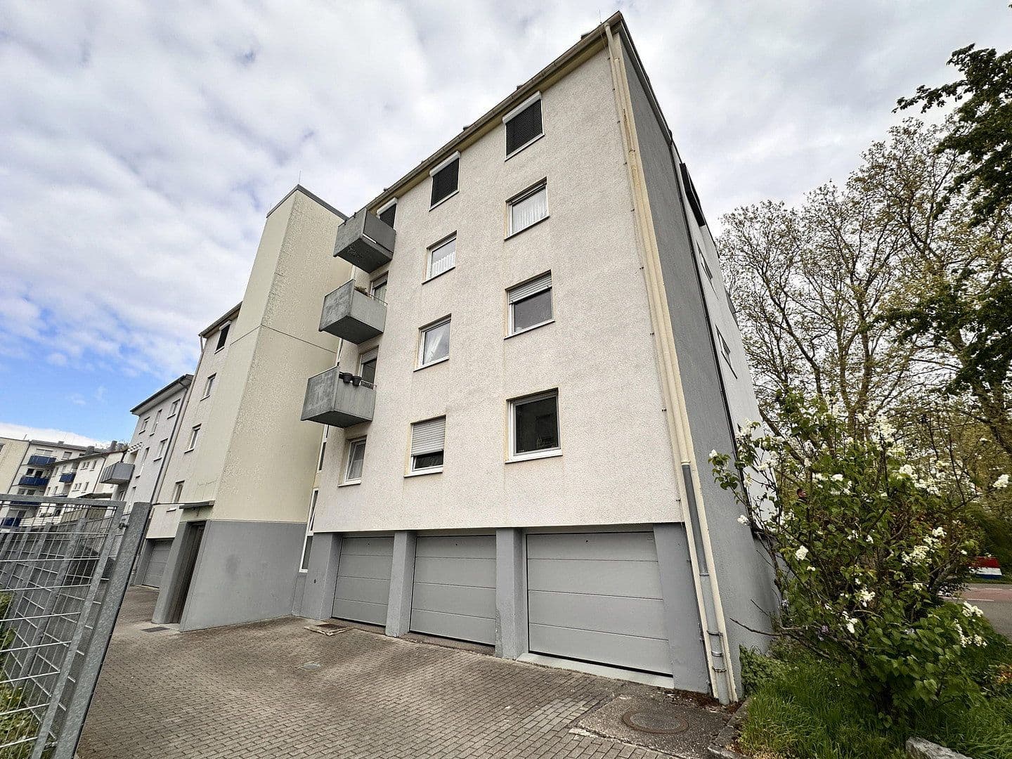Pronájem bytu 4+kk 109 m², Badstraße, Heilbronn, Bádensko-Württembersko Pronájem bytu 4+kk 109 m², Badstraße, Heilbronn, Bádensko-Württembersko
