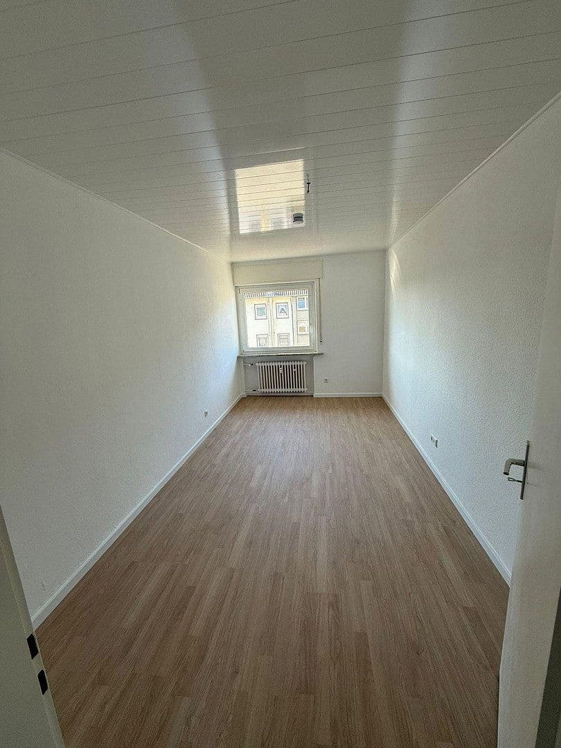Pronájem bytu 4+1 99 m², Eggenstein-Leopoldshafen, Bádensko-Württembersko Pronájem bytu 4+1 99 m², Eggenstein-Leopoldshafen, Bádensko-Württembersko