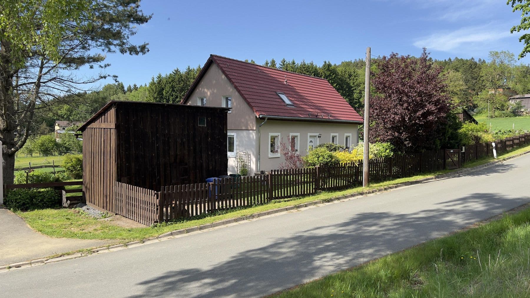 Prodej domu 140 m², pozemek 1.400 m², Grafengehaig, Bavorsko Prodej domu 140 m², pozemek 1.400 m², Grafengehaig, Bavorsko