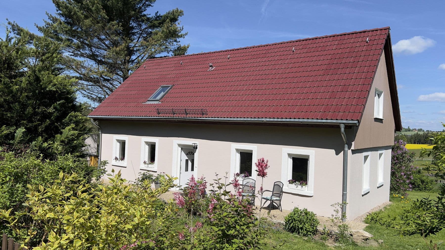 Prodej domu 140 m², pozemek 1.400 m², Grafengehaig, Bavorsko Prodej domu 140 m², pozemek 1.400 m², Grafengehaig, Bavorsko