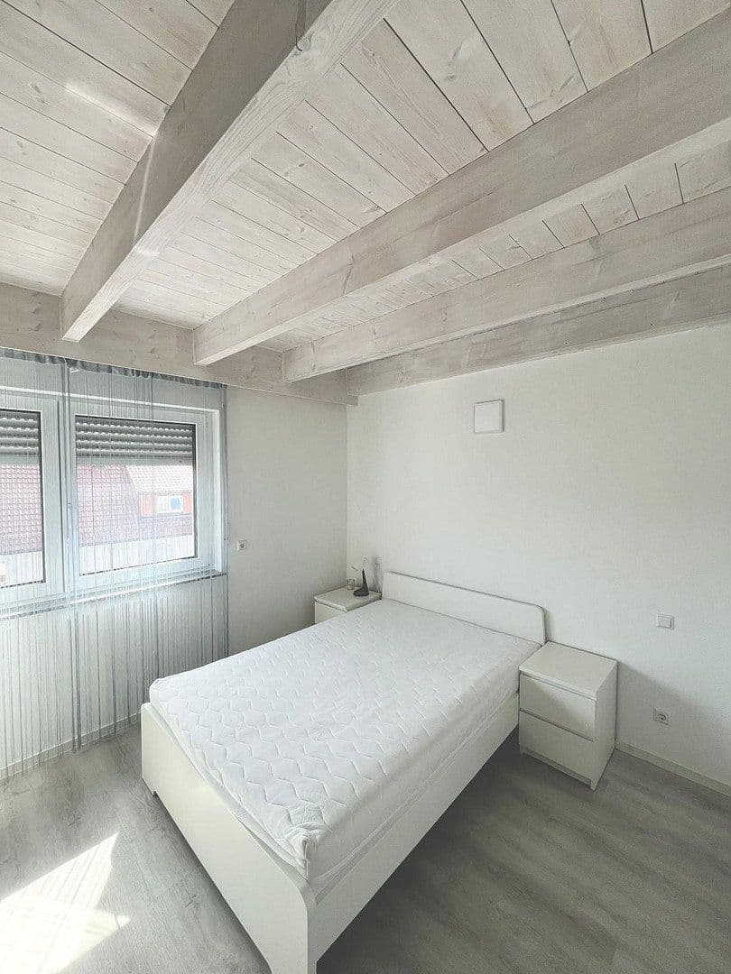 Pronájem bytu 2+1 48 m², Neckargatrtacher Str. 15, Heilbronn, Bádensko-Württembersko Pronájem bytu 2+1 48 m², Neckargatrtacher Str. 15, Heilbronn, Bádensko-Württembersko