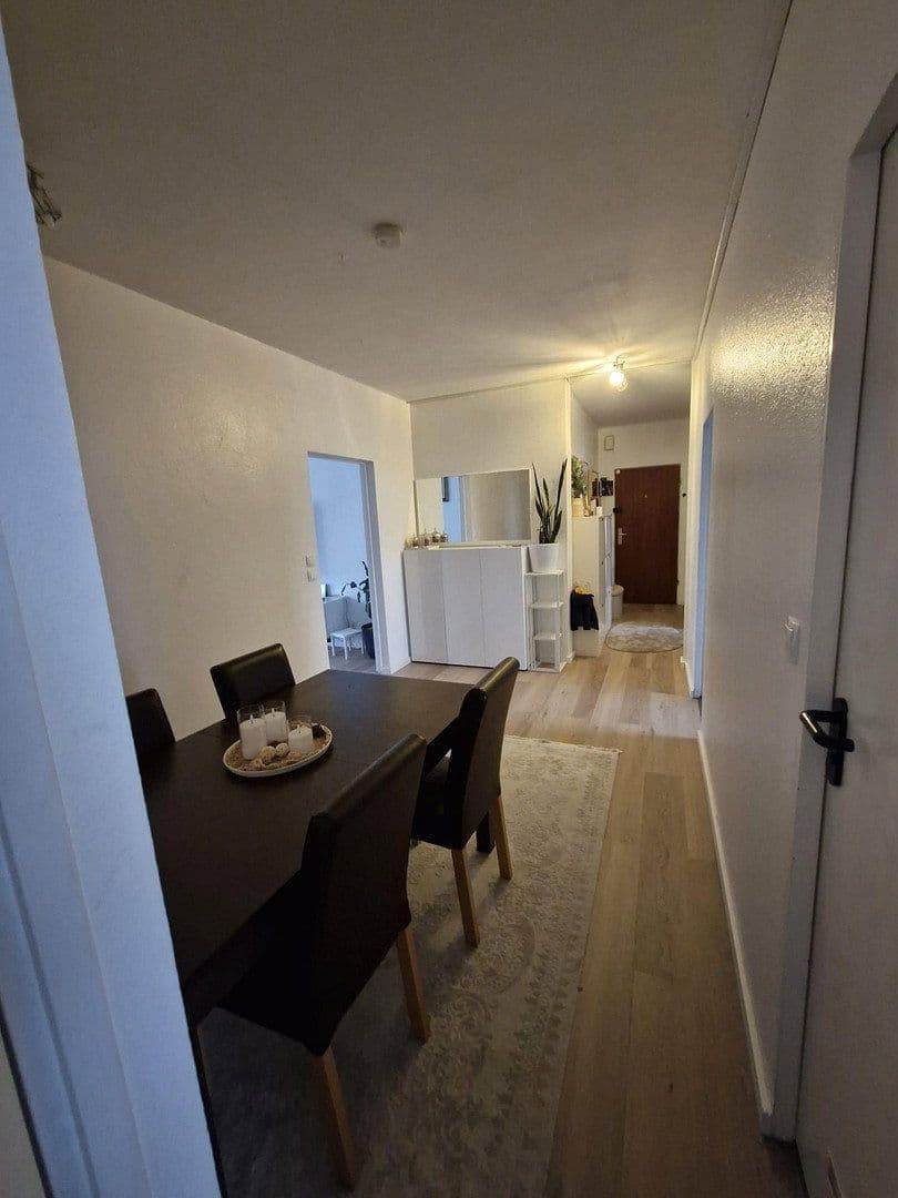 Prodej bytu 4+1 83 m², Geschwister-Scholl-Straße 15, Wiesbaden, Hessen Prodej bytu 4+1 83 m², Geschwister-Scholl-Straße 15, Wiesbaden, Hessen
