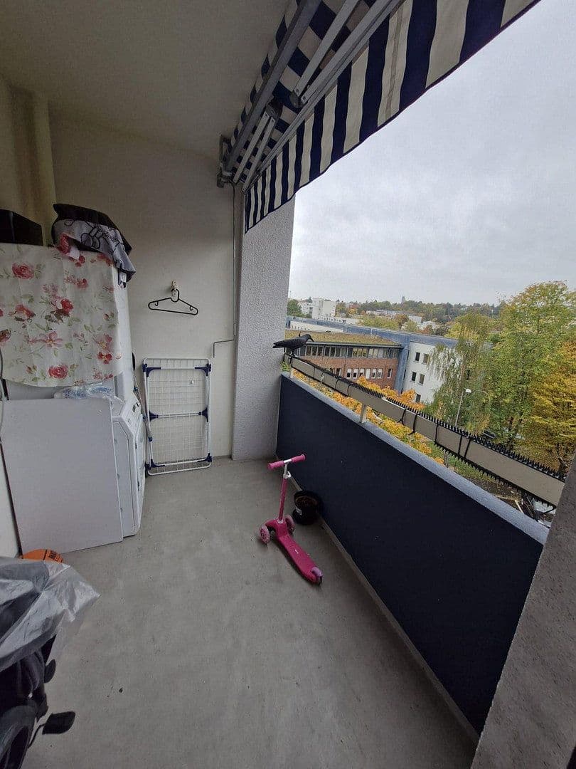 Prodej bytu 4+1 83 m², Geschwister-Scholl-Straße 15, Wiesbaden, Hessen Prodej bytu 4+1 83 m², Geschwister-Scholl-Straße 15, Wiesbaden, Hessen