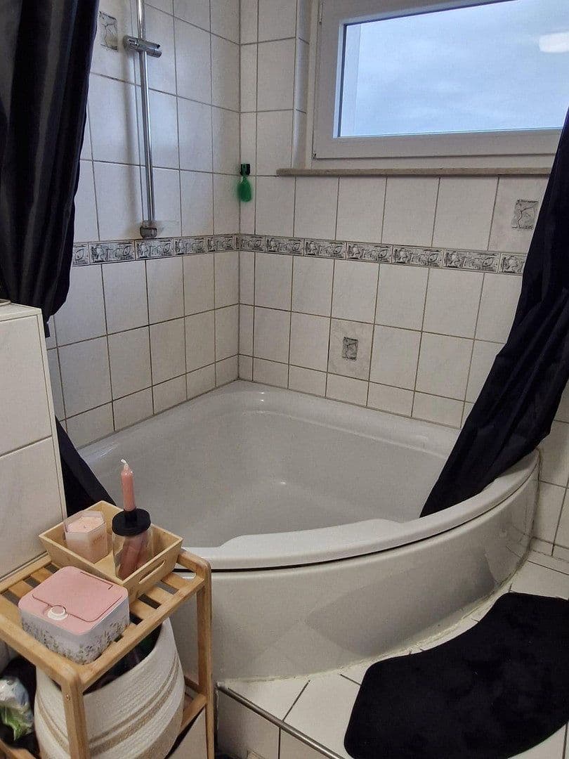 Prodej bytu 4+1 83 m², Geschwister-Scholl-Straße 15, Wiesbaden, Hessen Prodej bytu 4+1 83 m², Geschwister-Scholl-Straße 15, Wiesbaden, Hessen