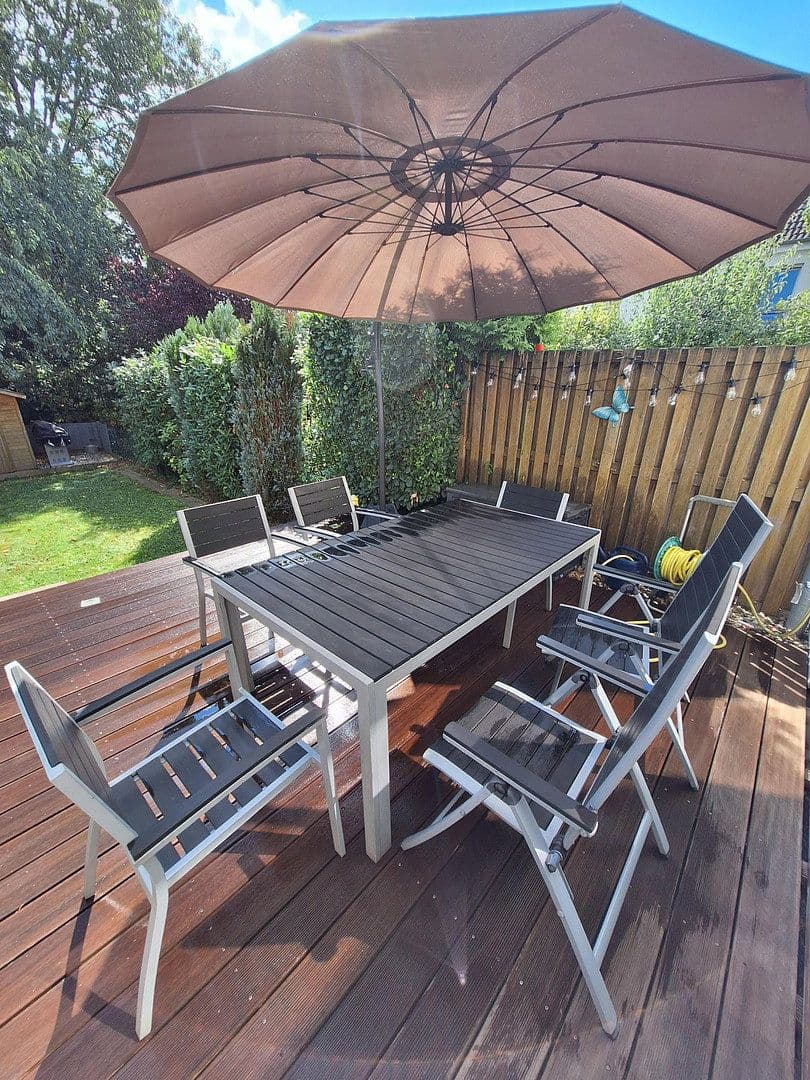 Prodej domu 133 m², pozemek 204 m², Düsseldorf, Severní Porýní-Vestfálsko Prodej domu 133 m², pozemek 204 m², Düsseldorf, Severní Porýní-Vestfálsko