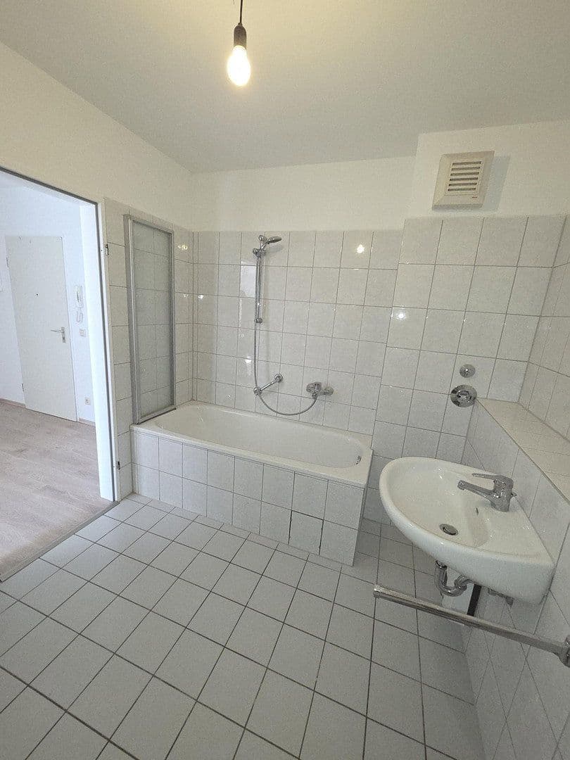 Pronájem bytu 2+1 69 m², Heiligenhaus, Severní Porýní-Vestfálsko Pronájem bytu 2+1 69 m², Heiligenhaus, Severní Porýní-Vestfálsko