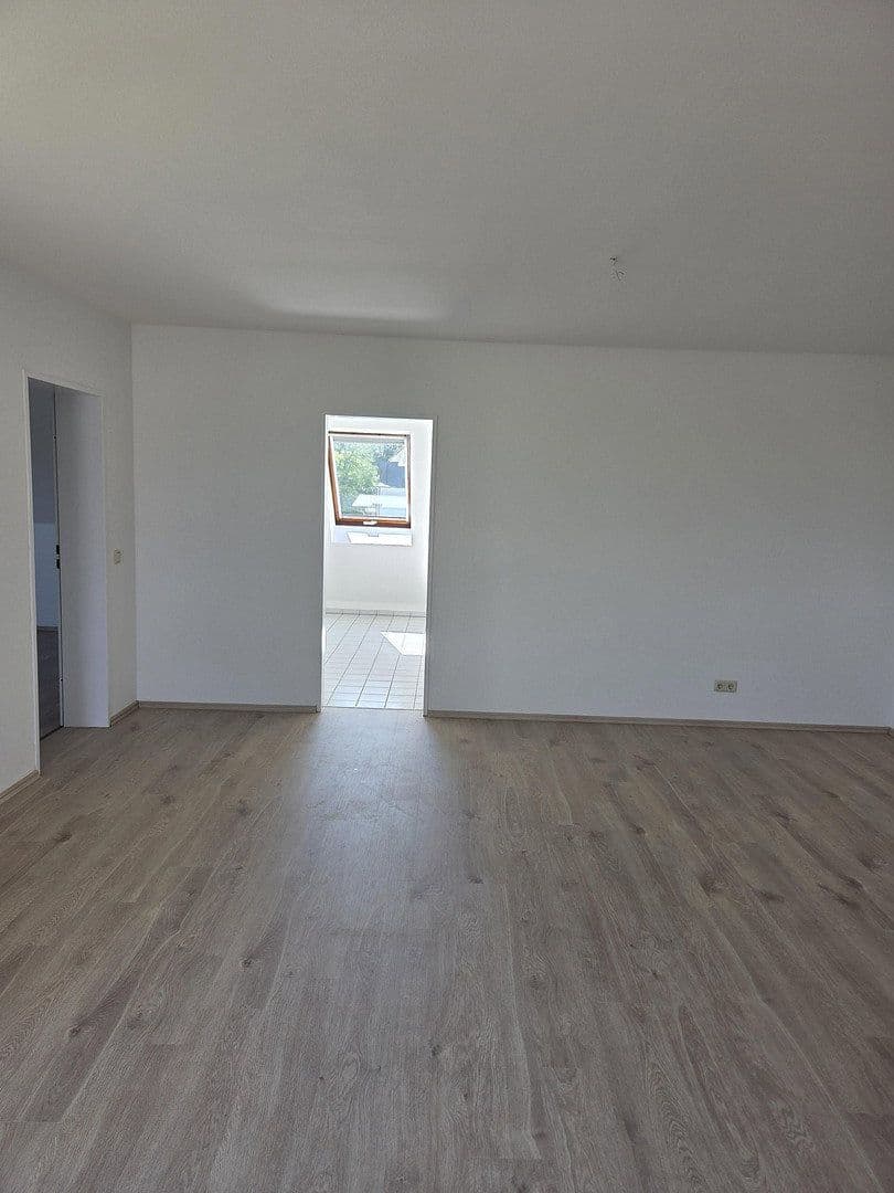 Pronájem bytu 2+1 69 m², Heiligenhaus, Severní Porýní-Vestfálsko Pronájem bytu 2+1 69 m², Heiligenhaus, Severní Porýní-Vestfálsko