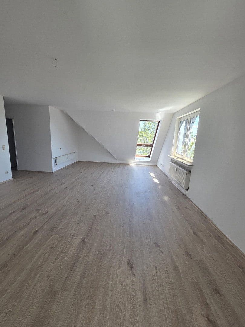 Pronájem bytu 2+1 69 m², Heiligenhaus, Severní Porýní-Vestfálsko Pronájem bytu 2+1 69 m², Heiligenhaus, Severní Porýní-Vestfálsko
