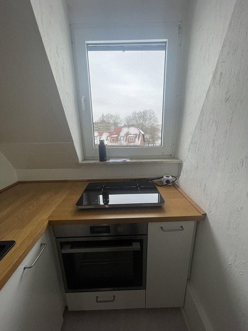 Pronájem bytu 3+1 82 m², Duisburg, Severní Porýní-Vestfálsko Pronájem bytu 3+1 82 m², Duisburg, Severní Porýní-Vestfálsko