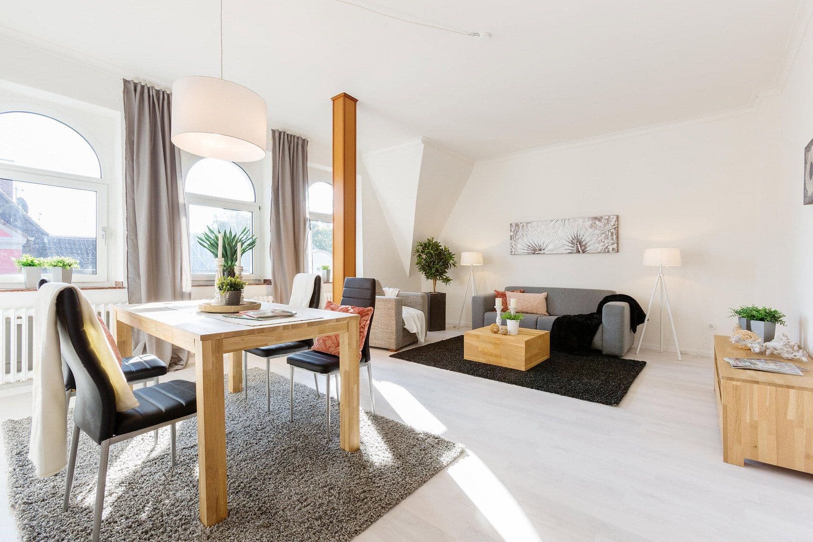Pronájem bytu 3+1 82 m², Duisburg, Severní Porýní-Vestfálsko Pronájem bytu 3+1 82 m², Duisburg, Severní Porýní-Vestfálsko
