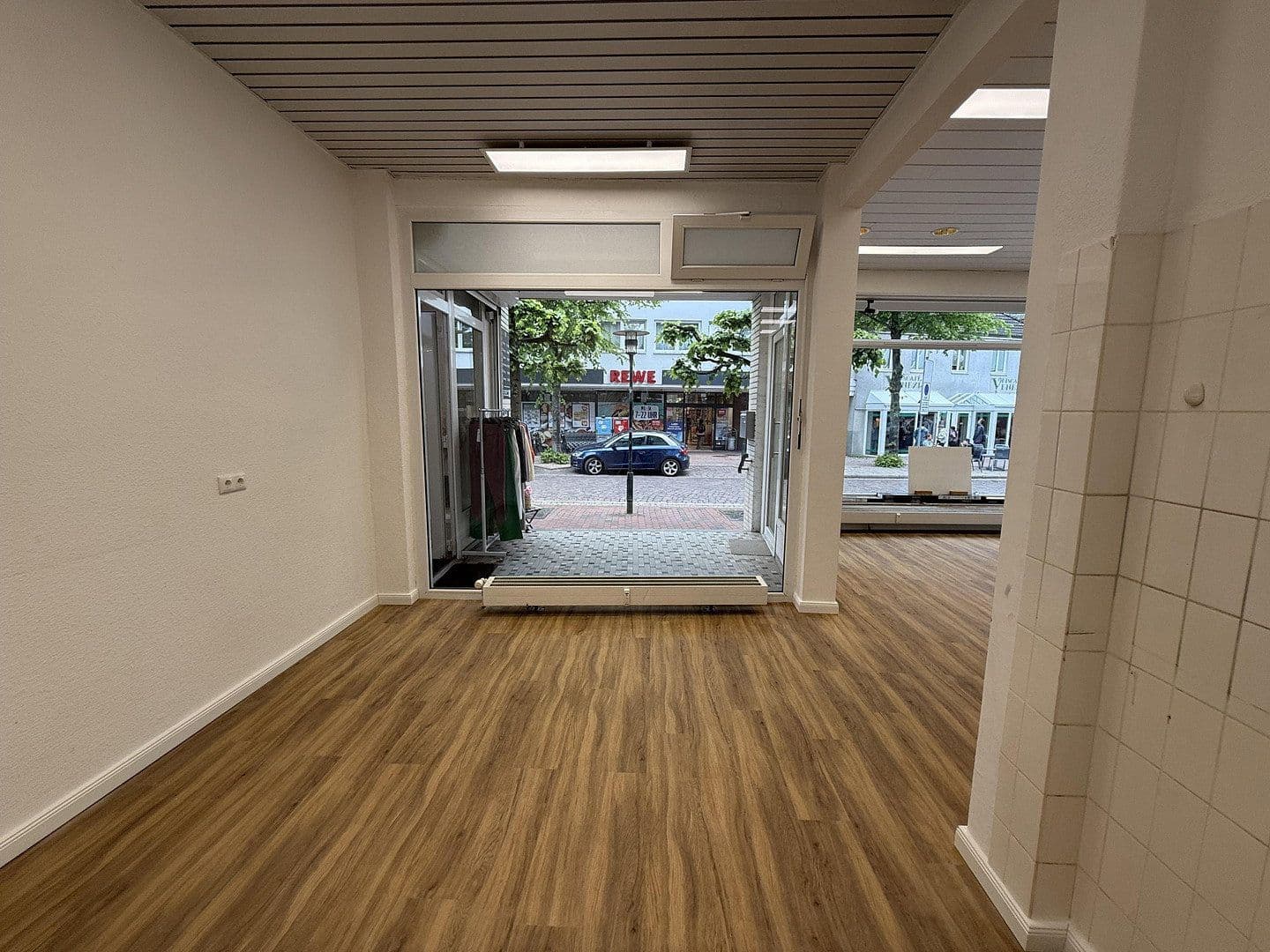 Pronájem nebytového prostoru 126 m², Bahnhofstr. 2, Bad Schwartau, Šlesvicko-Holštýnsko Pronájem nebytového prostoru 126 m², Bahnhofstr. 2, Bad Schwartau, Šlesvicko-Holštýnsko
