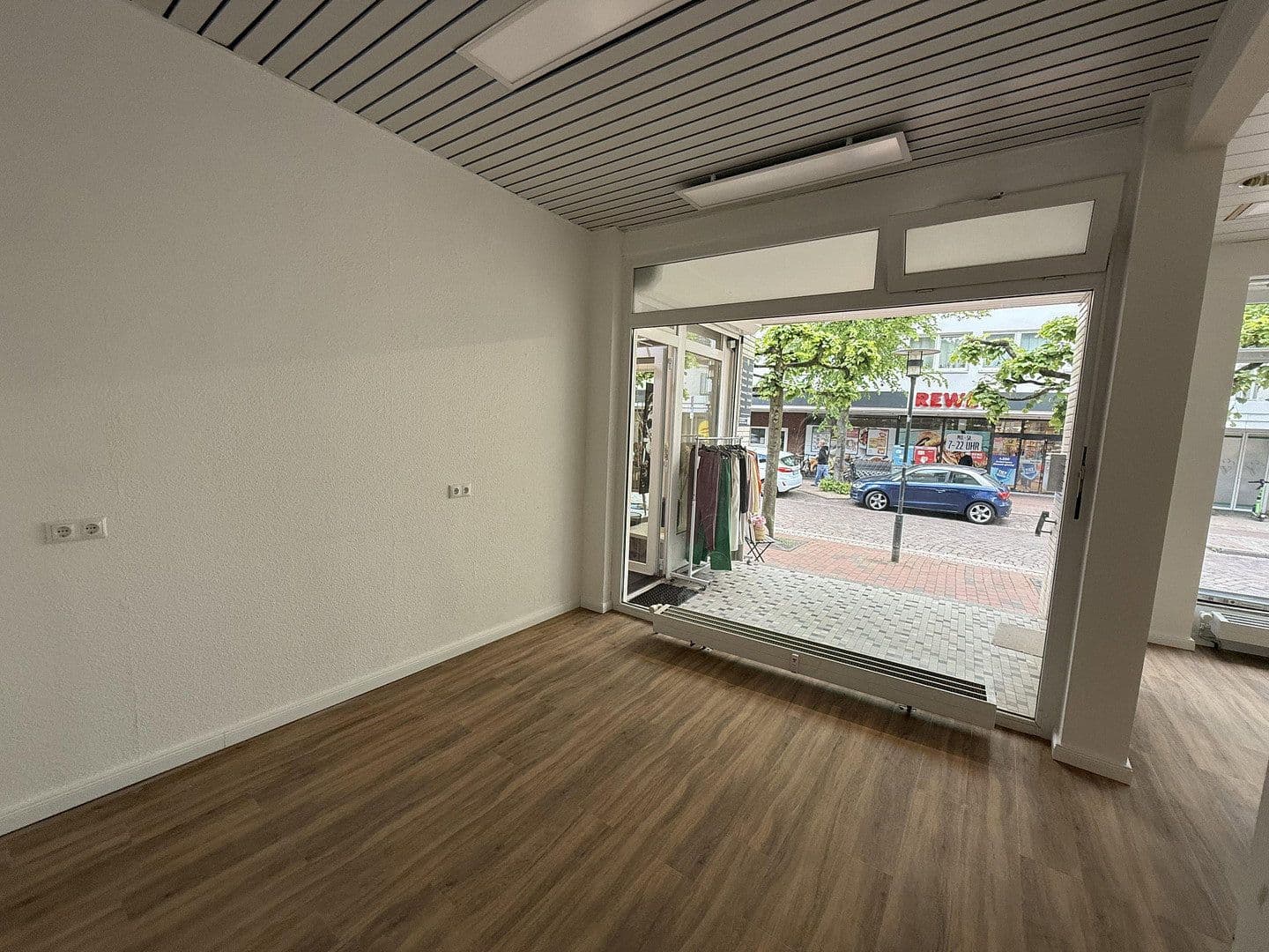 Pronájem nebytového prostoru 126 m², Bahnhofstr. 2, Bad Schwartau, Šlesvicko-Holštýnsko Pronájem nebytového prostoru 126 m², Bahnhofstr. 2, Bad Schwartau, Šlesvicko-Holštýnsko