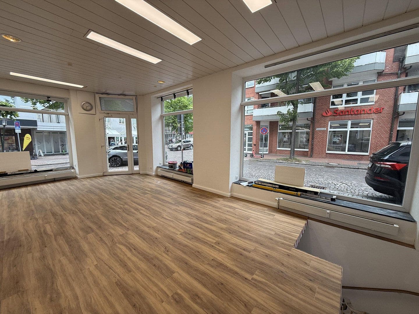 Pronájem nebytového prostoru 126 m², Bahnhofstr. 2, Bad Schwartau, Šlesvicko-Holštýnsko Pronájem nebytového prostoru 126 m², Bahnhofstr. 2, Bad Schwartau, Šlesvicko-Holštýnsko