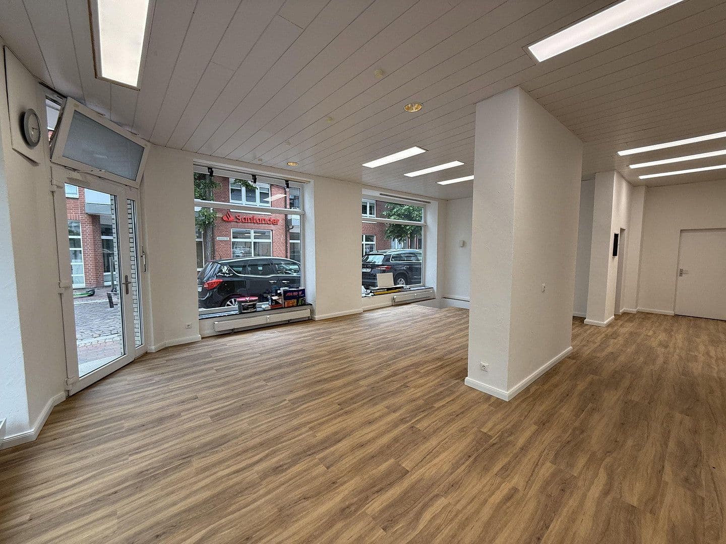 Pronájem nebytového prostoru 126 m², Bahnhofstr. 2, Bad Schwartau, Šlesvicko-Holštýnsko Pronájem nebytového prostoru 126 m², Bahnhofstr. 2, Bad Schwartau, Šlesvicko-Holštýnsko