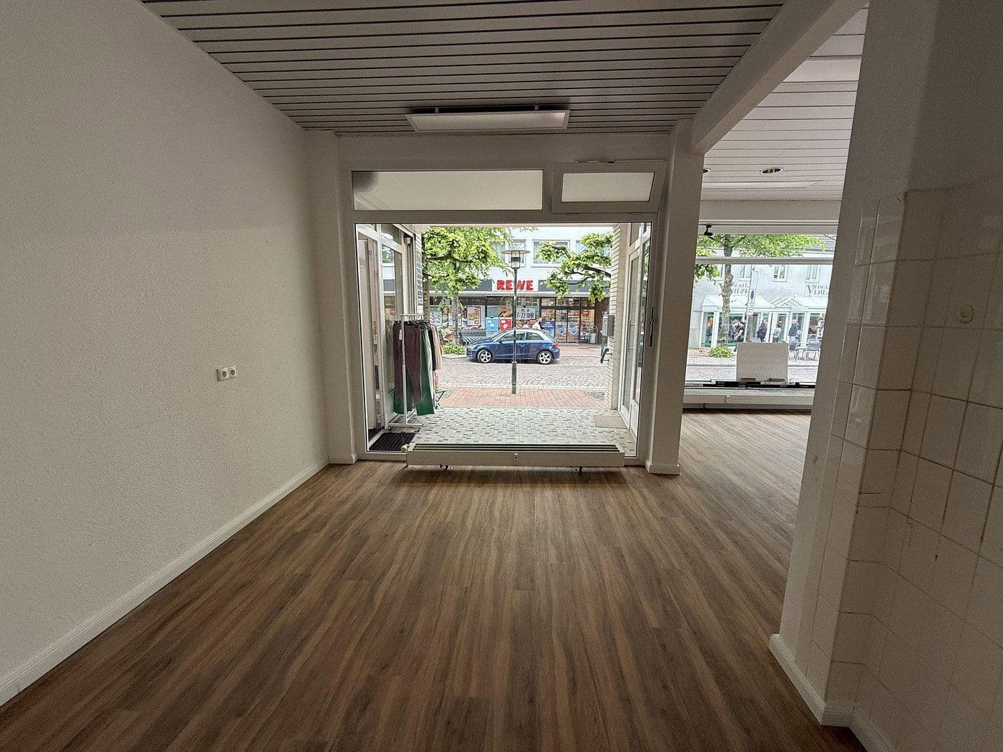 Pronájem nebytového prostoru 126 m², Bahnhofstr. 2, Bad Schwartau, Šlesvicko-Holštýnsko Pronájem nebytového prostoru 126 m², Bahnhofstr. 2, Bad Schwartau, Šlesvicko-Holštýnsko