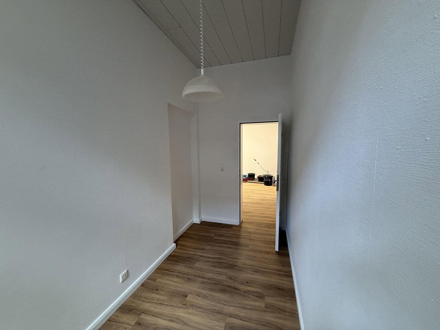 Pronájem nebytového prostoru 126 m², Bahnhofstr. 2, Bad Schwartau, Šlesvicko-Holštýnsko Pronájem nebytového prostoru 126 m², Bahnhofstr. 2, Bad Schwartau, Šlesvicko-Holštýnsko