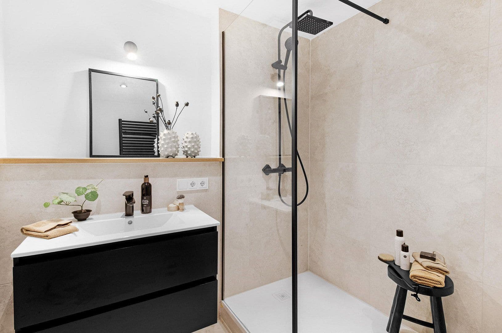 Prodej bytu 3+kk 104 m², Gladbacher Straße 47, Neuss, Severní Porýní-Vestfálsko Prodej bytu 3+kk 104 m², Gladbacher Straße 47, Neuss, Severní Porýní-Vestfálsko