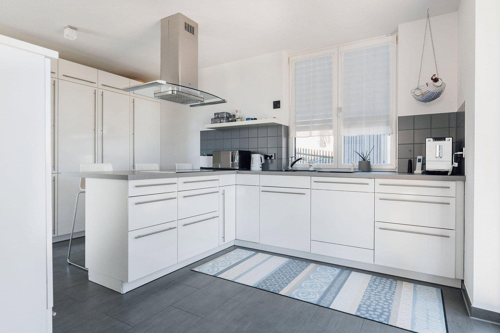 Prodej domu 173 m², pozemek 978 m², Ellwangen (Jagst), Bádensko-Württembersko Prodej domu 173 m², pozemek 978 m², Ellwangen (Jagst), Bádensko-Württembersko