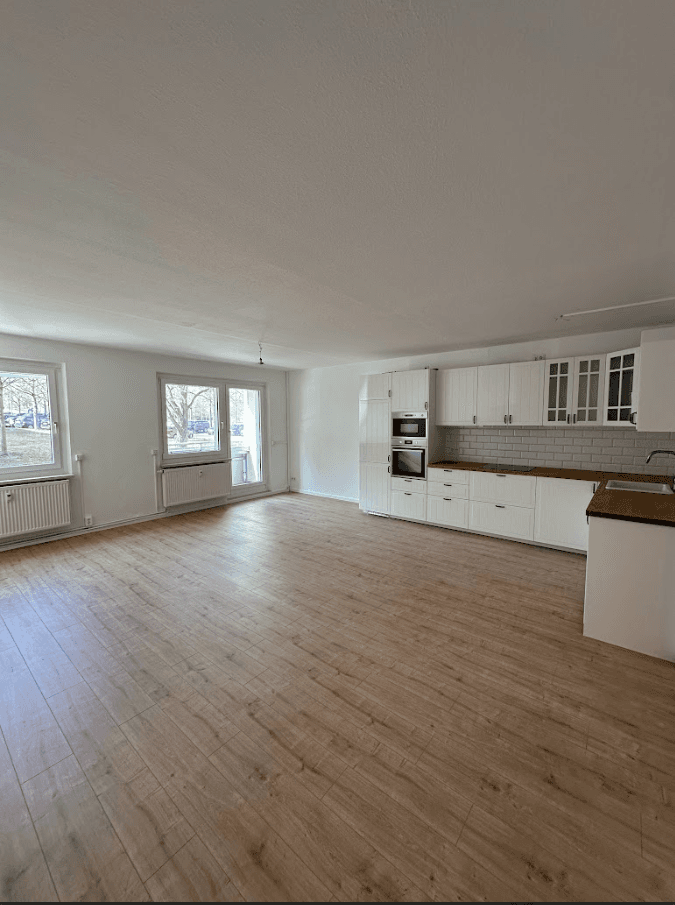 Pronájem bytu 3+1 68 m², Faleska-Meinig-Straße 108, Chemnitz, Sasko Pronájem bytu 3+1 68 m², Faleska-Meinig-Straße 108, Chemnitz, Sasko