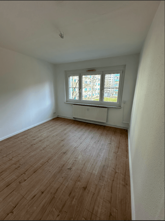 Pronájem bytu 3+1 68 m², Faleska-Meinig-Straße 108, Chemnitz, Sasko Pronájem bytu 3+1 68 m², Faleska-Meinig-Straße 108, Chemnitz, Sasko