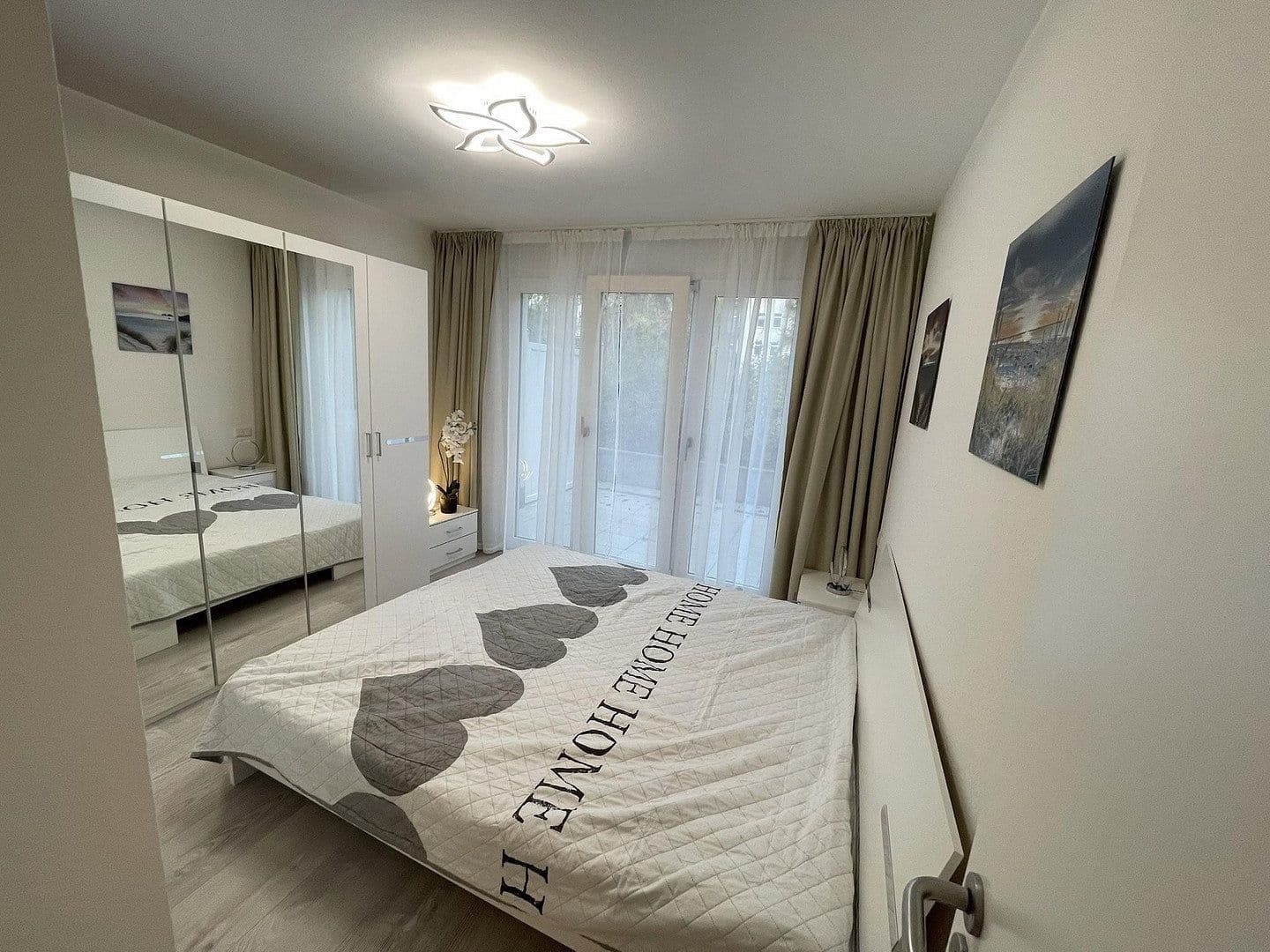 Pronájem bytu 3+1 71 m², Kleine Alexanderstraße 7, Berlin, Berlín Pronájem bytu 3+1 71 m², Kleine Alexanderstraße 7, Berlin, Berlín