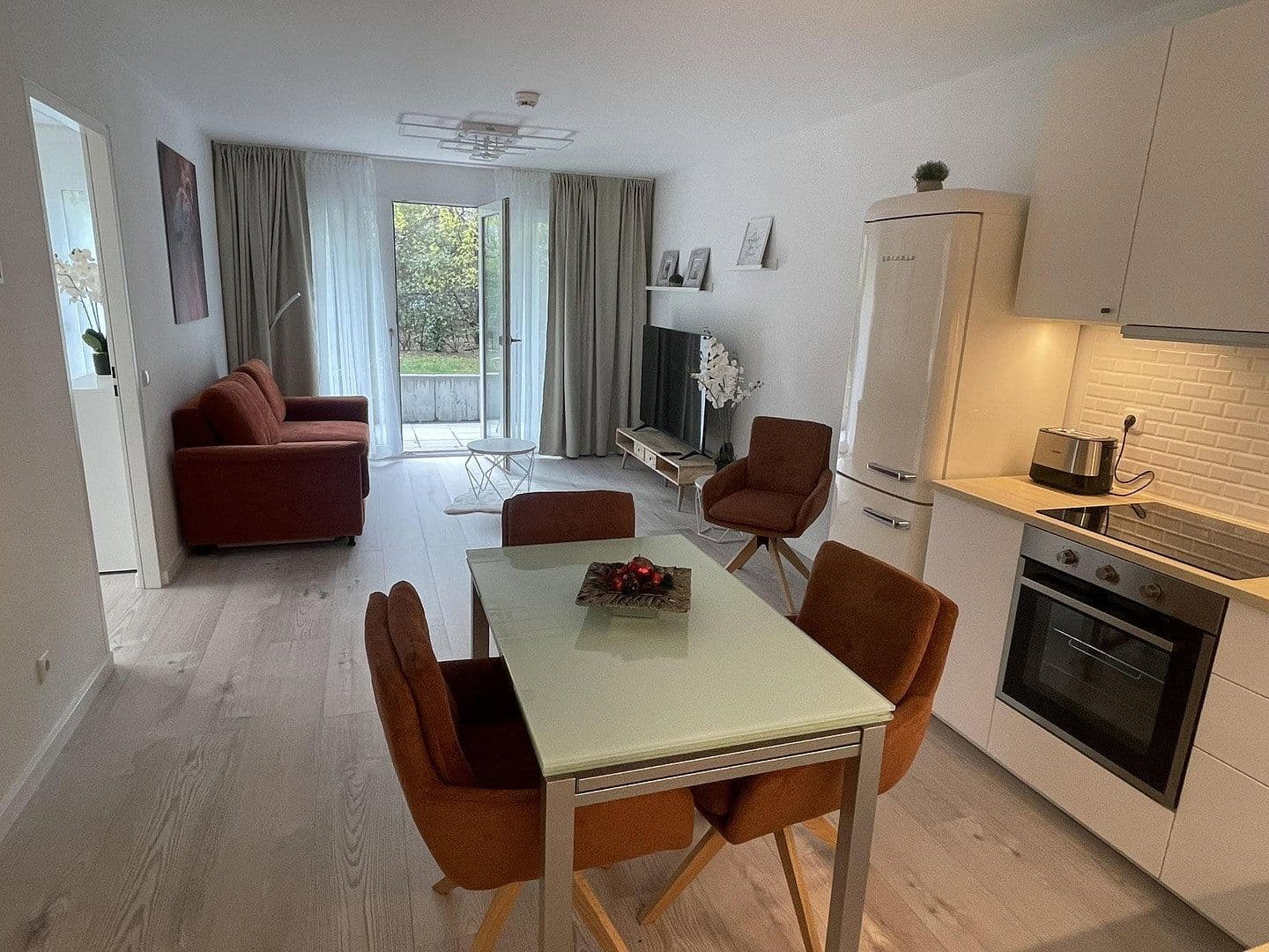 Pronájem bytu 3+1 71 m², Kleine Alexanderstraße 7, Berlin, Berlín Pronájem bytu 3+1 71 m², Kleine Alexanderstraße 7, Berlin, Berlín