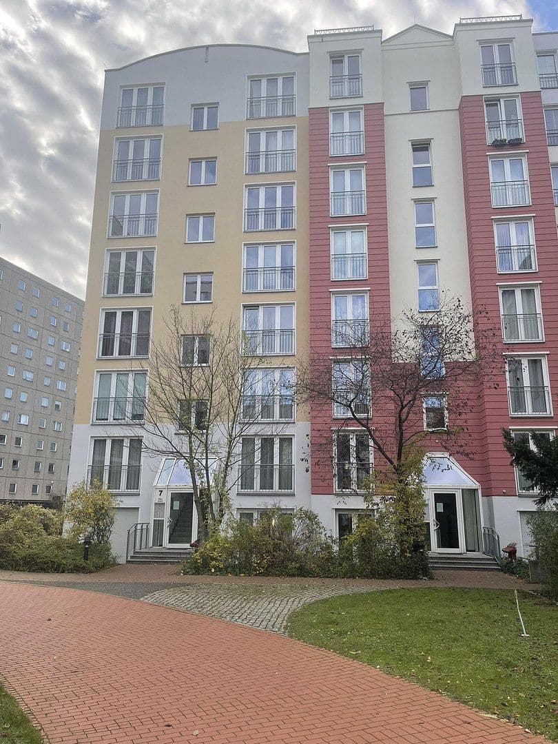 Pronájem bytu 3+1 71 m², Kleine Alexanderstraße 7, Berlin, Berlín Pronájem bytu 3+1 71 m², Kleine Alexanderstraße 7, Berlin, Berlín