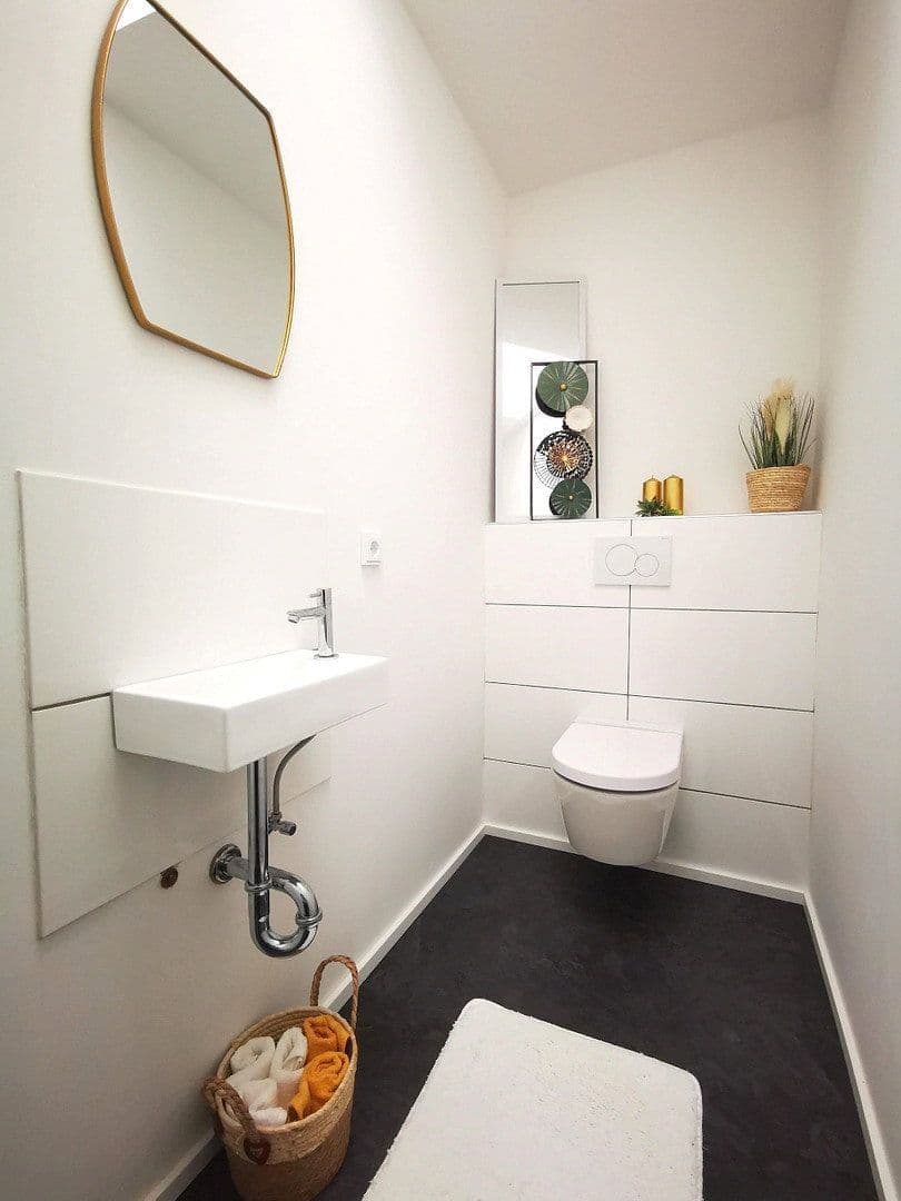 Pronájem bytu 3+kk 114 m², Oppenheim, Porýní-Falc Pronájem bytu 3+kk 114 m², Oppenheim, Porýní-Falc