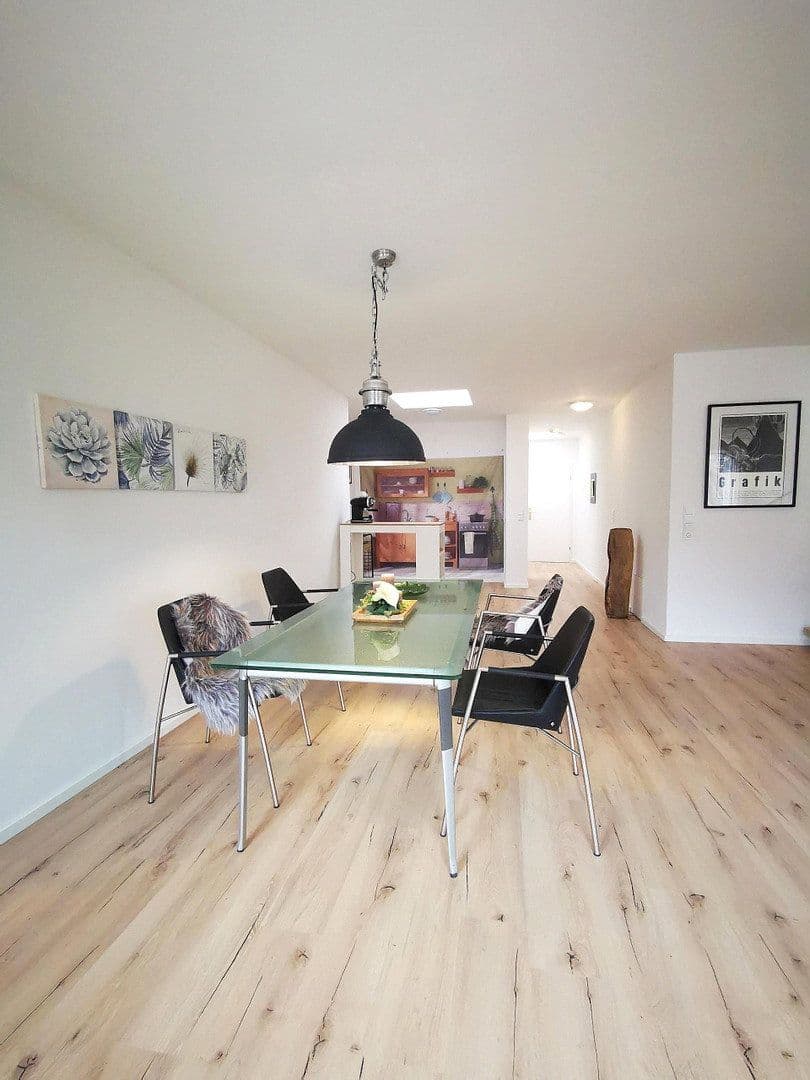 Pronájem bytu 3+kk 114 m², Oppenheim, Porýní-Falc Pronájem bytu 3+kk 114 m², Oppenheim, Porýní-Falc