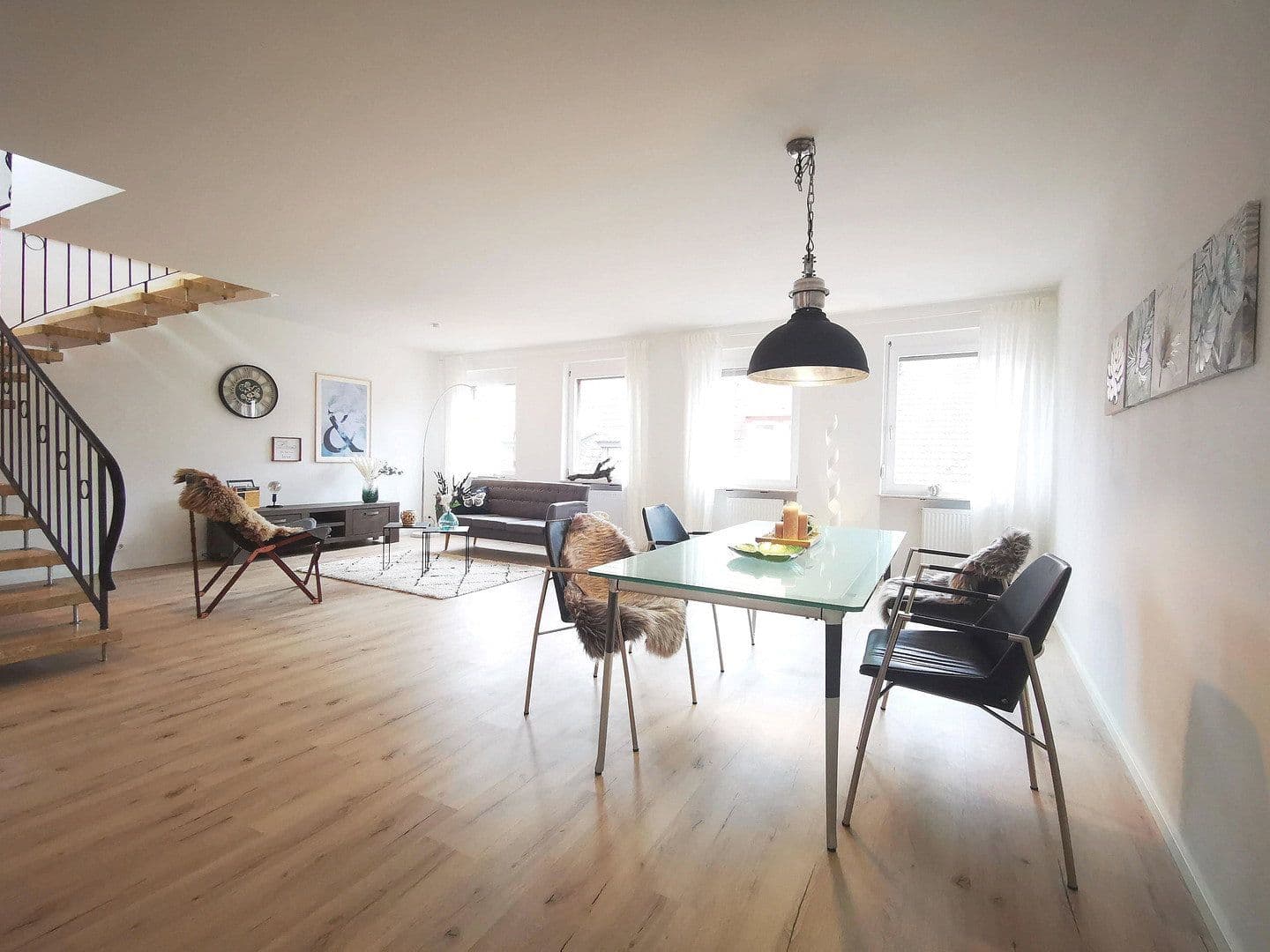 Pronájem bytu 3+kk 114 m², Oppenheim, Porýní-Falc Pronájem bytu 3+kk 114 m², Oppenheim, Porýní-Falc