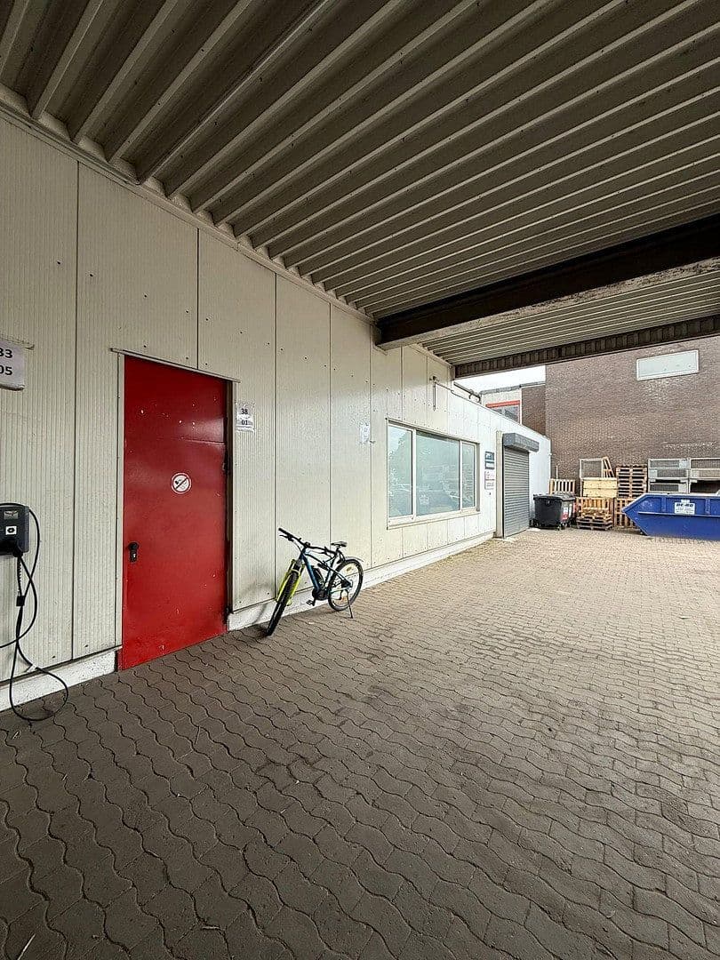Pronájem nebytového prostoru 980 m², Brendelweg 168, Delmenhorst, Dolní Sasko Pronájem nebytového prostoru 980 m², Brendelweg 168, Delmenhorst, Dolní Sasko