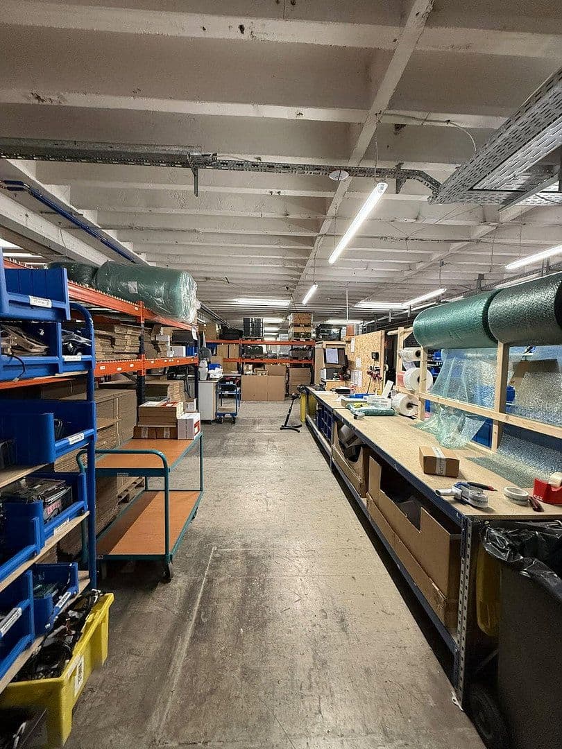 Pronájem nebytového prostoru 980 m², Brendelweg 168, Delmenhorst, Dolní Sasko Pronájem nebytového prostoru 980 m², Brendelweg 168, Delmenhorst, Dolní Sasko