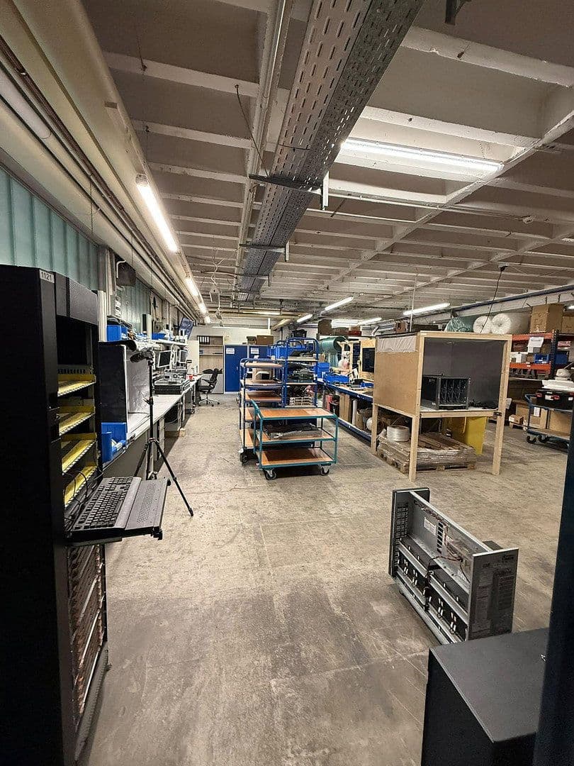 Pronájem nebytového prostoru 980 m², Brendelweg 168, Delmenhorst, Dolní Sasko Pronájem nebytového prostoru 980 m², Brendelweg 168, Delmenhorst, Dolní Sasko